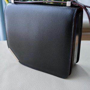 BALLY Corner Crossover Bag in Patent Black Leather